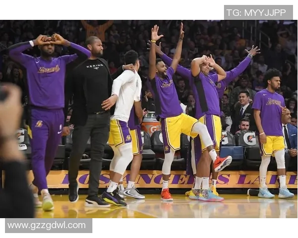 湖人热队激战正酣NBA赛场再现经典对决引发球迷热议