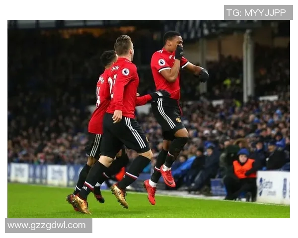 曼联迎战德比郡期待精彩对决球迷热情高涨助阵球队奋勇争胜