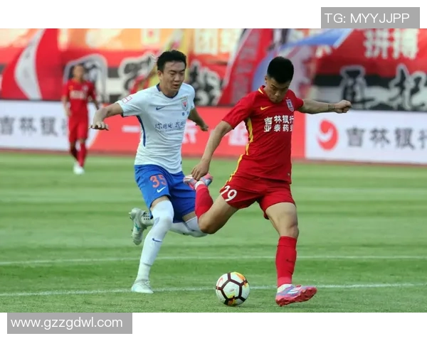 2017年鲁能与亚泰激战回顾：激情对决与精彩瞬间的完美交融