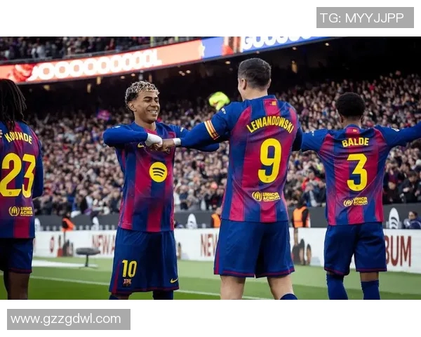 巴萨梦三与勇士的巅峰对决谁能称霸体育史的传奇之战