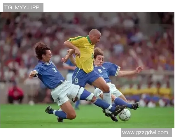 鲁本迪亚斯：从年轻天才到足球世界的防守巨星之路